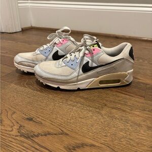 Nike Air Max Shoes Womens Size 7.5